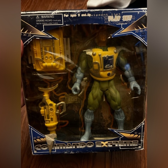 Commando Extreme Action Figure Set - Yellow and Green by Sundo Collectible NWT - Picture 9 of 10